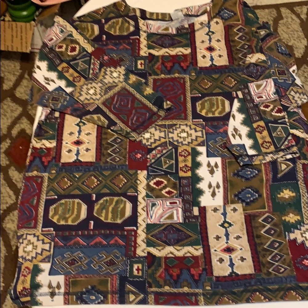 Capacity Woman. Size 20W. Multi colored shirt